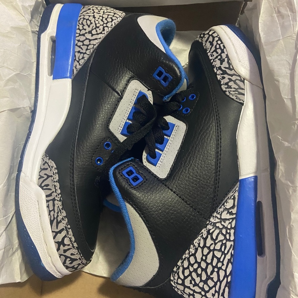 Air Jordan Retro Motor Sport 3’s Size 6Y